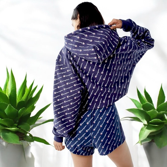 Champion Women's Reverse Weave All Over Print Cropped Hoodie Boxy Fit - Picture 3 of 16